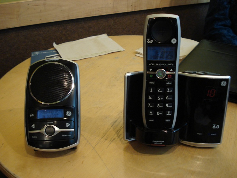Illustration for article titled GE Premiere DECT 6.0 Phone With Home Intercom For Chatty Cathys